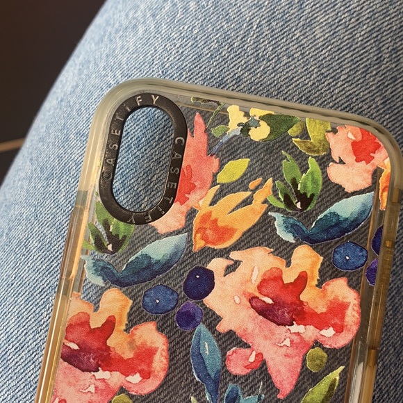 Casetify case for an iPhone XR - Picture 2 of 3